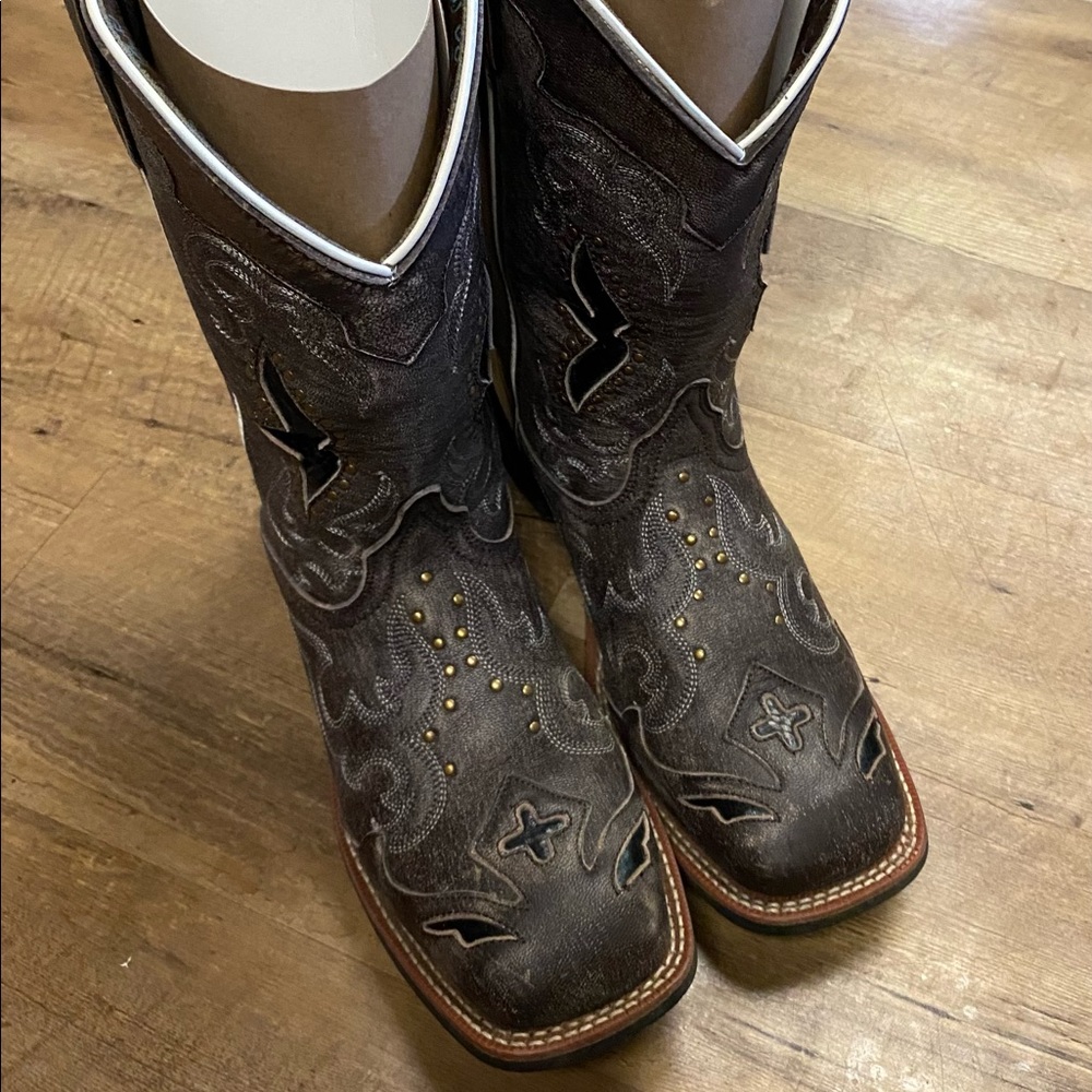 Like New Laredo Spellbound Square toe Boots Sz 11